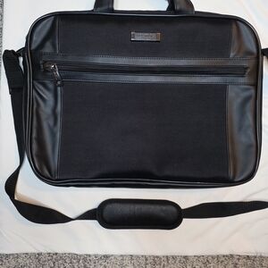 Reaction Kenneth Cole Sleek Black Laptop Bag